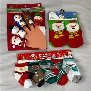 Festive Kids Set Includes 5 Christmas Themed Finger Puppets and 7 Pair of Socks
